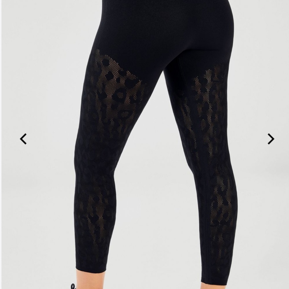 Mid-Rise SculptKnit® Leopard 7/8